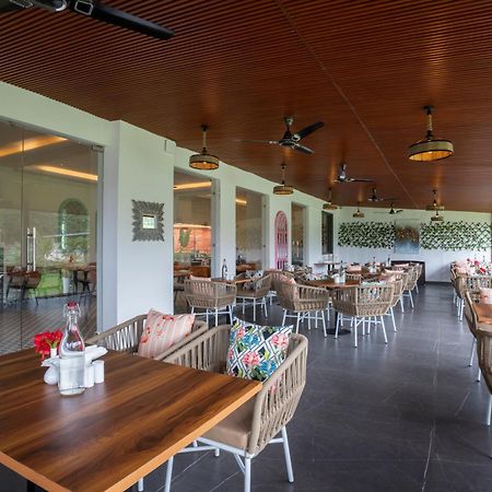 Stone Wood Hotel Amboli Amboli  Buitenkant foto