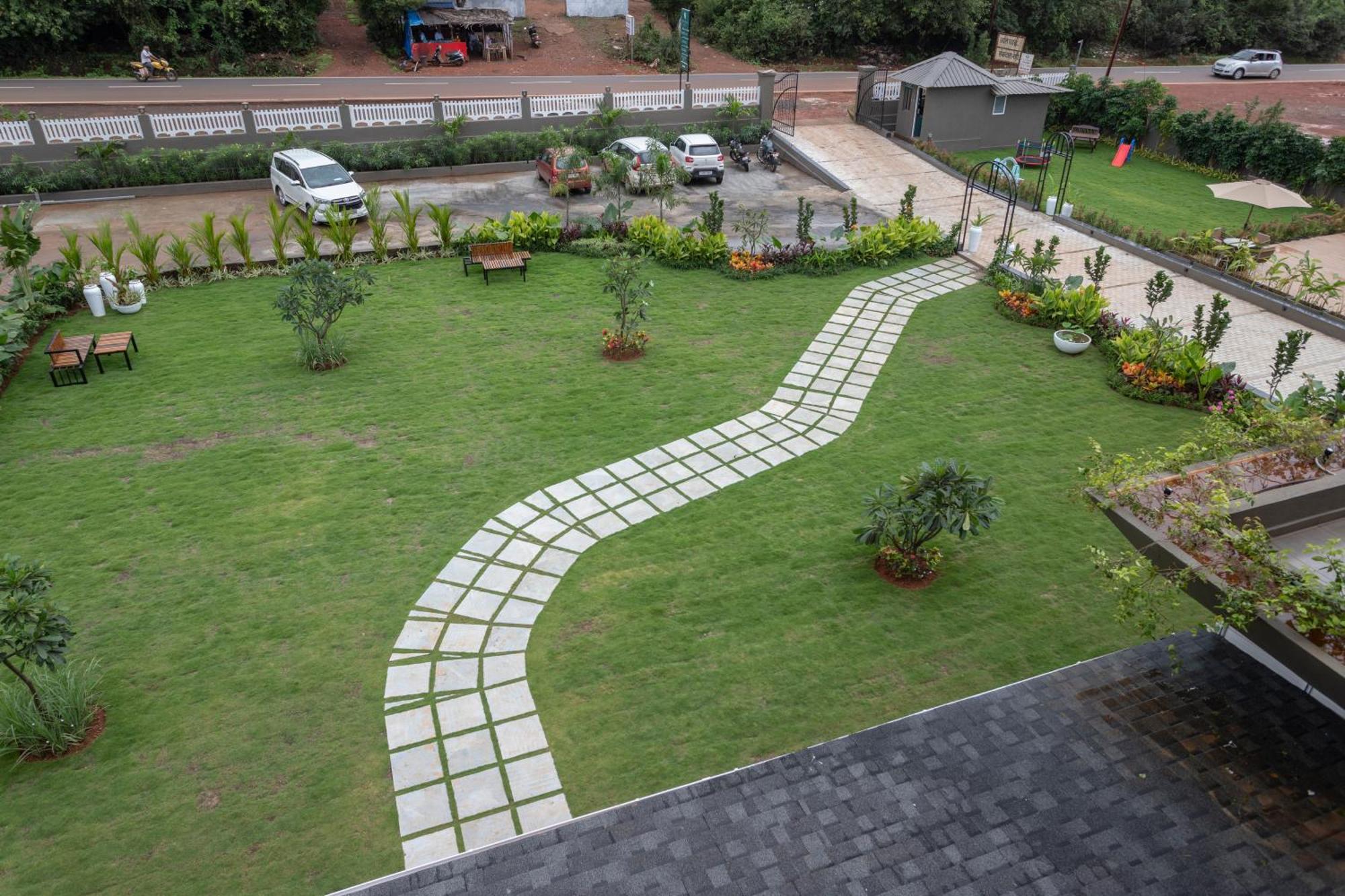 Stone Wood Hotel Amboli Amboli  Buitenkant foto
